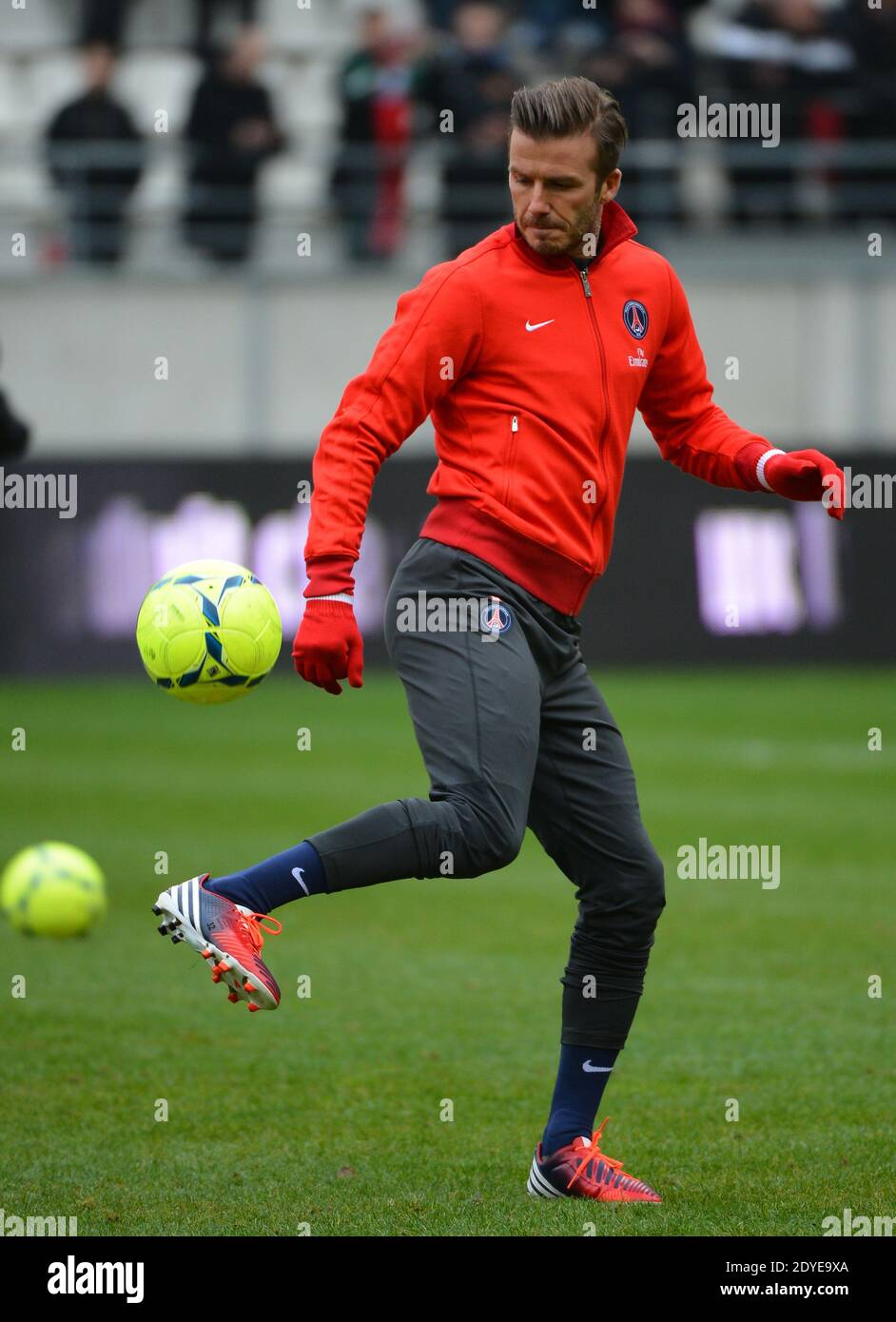 David Beckham du PSG lors du match de football de la première Ligue française, Reims contre Paris Saint-Germain au stade de Reims, France, le 2 mars 2013. Reims a gagné 1-0. Photo de Christian Liewig/ABACAPRESS.COM Banque D'Images