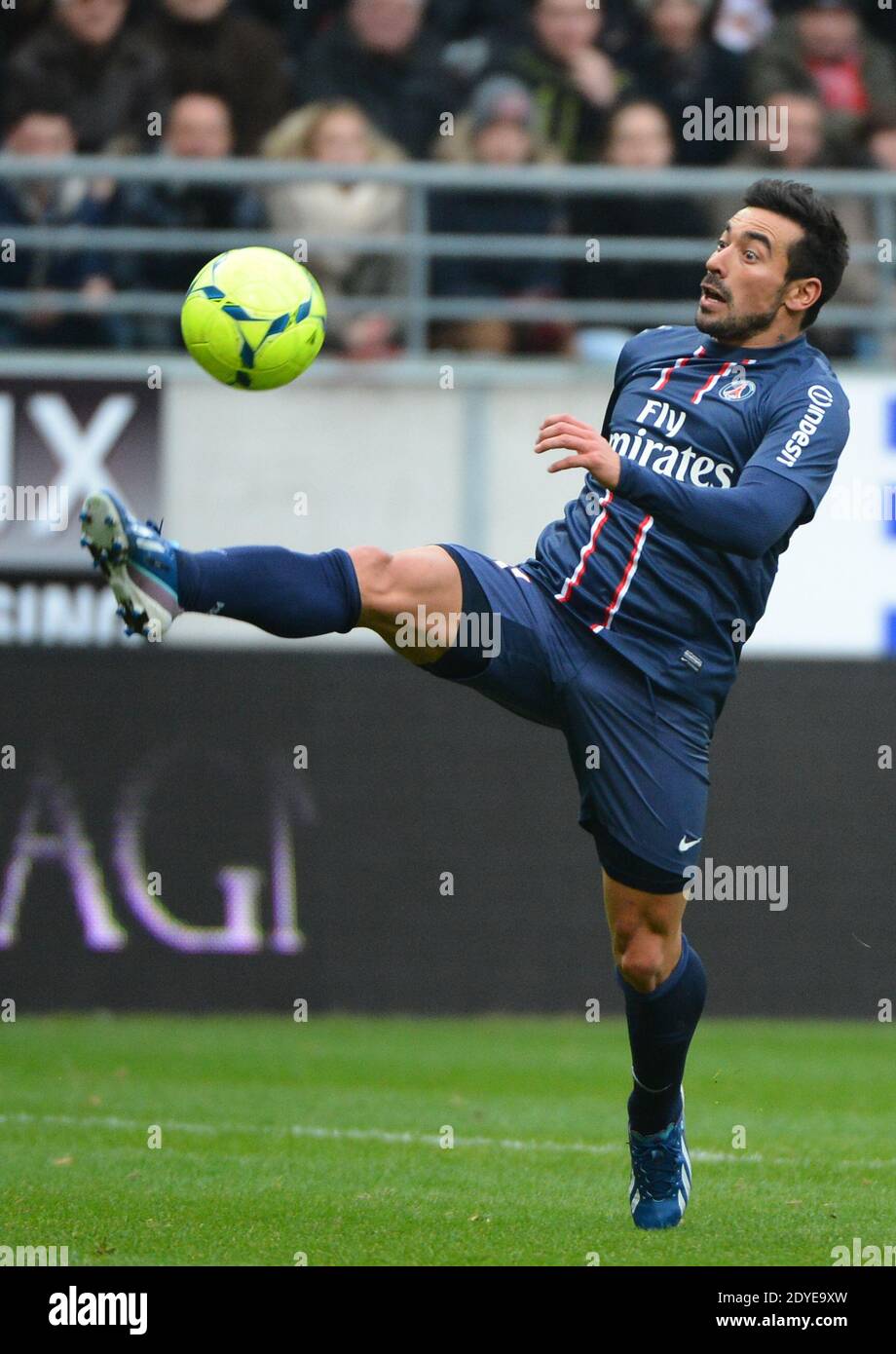 Ezequiel Lavezzi du PSG lors du match de football de la première Ligue française, Reims vs Paris Saint-Germain au stade de Reims, France, le 2 mars 2013. Reims a gagné 1-0. Photo de Christian Liewig/ABACAPRESS.COM Banque D'Images