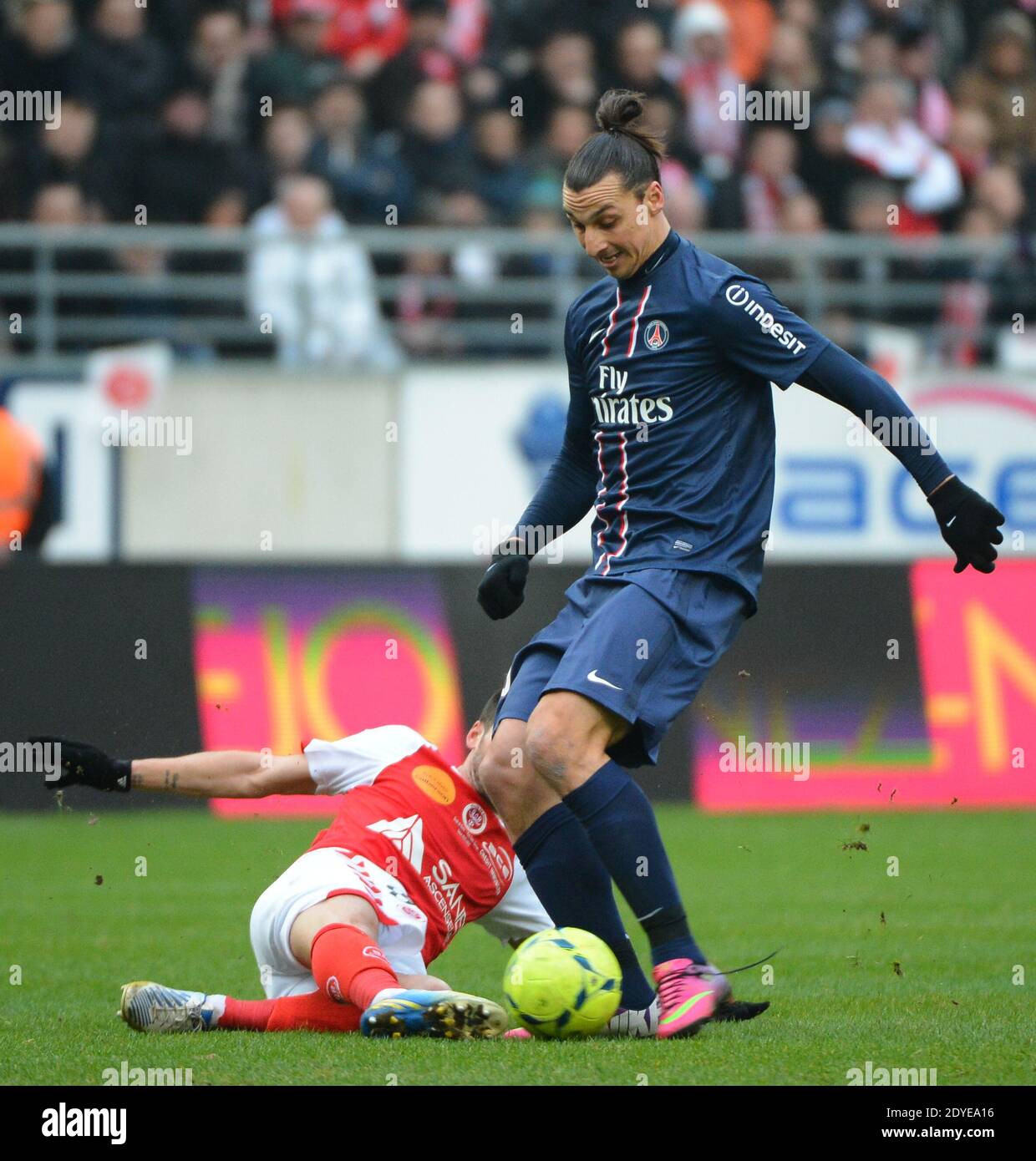 Zlatan Ibrahimovic du PSG lors du match de football de la première Ligue française, Reims contre Paris Saint-Germain au stade de Reims, France, le 2 mars 2013. Reims a gagné 1-0. Photo de Christian Liewig/ABACAPRESS.COM Banque D'Images