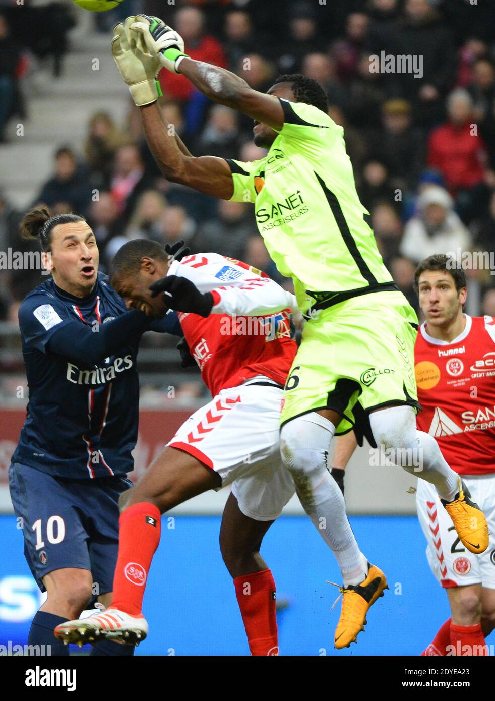 Zlatan Ibrahimovic du PSG lors du match de football de la première Ligue française, Reims contre Paris Saint-Germain au stade de Reims, France, le 2 mars 2013. Reims a gagné 1-0. Photo de Christian Liewig/ABACAPRESS.COM Banque D'Images