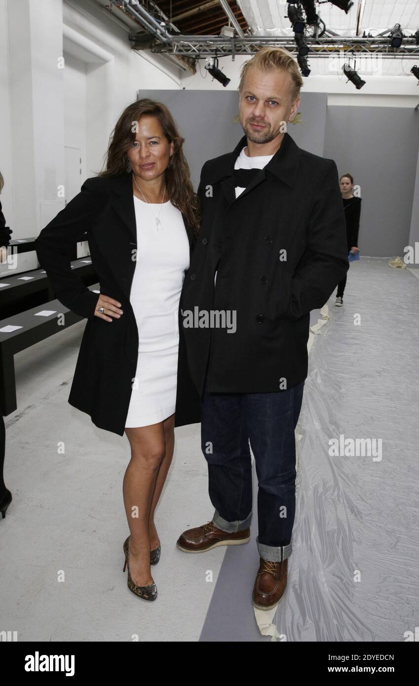 Jade Jagger et son mari Adrian Fillary assistent à la collection automne-hiver 2013-2014 prêt-à-porter d'Agnes B à Paris, France, le 5 mars 2013. Photo de Jerome Domine/ABACAPRESS.COM Banque D'Images