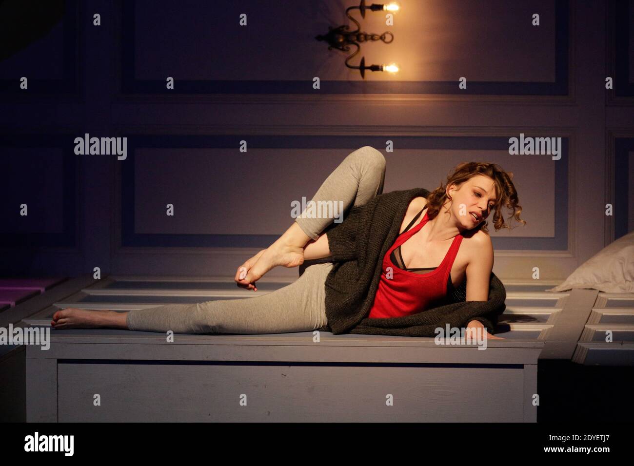 Céline Sallette interprète la nouvelle pièce « Molly Bloom » au Théâtre de la commune d'Aubervilliers, France, le 20 mars 2013. Photo de Jerome Domine/ABACAPRESS.COM Banque D'Images