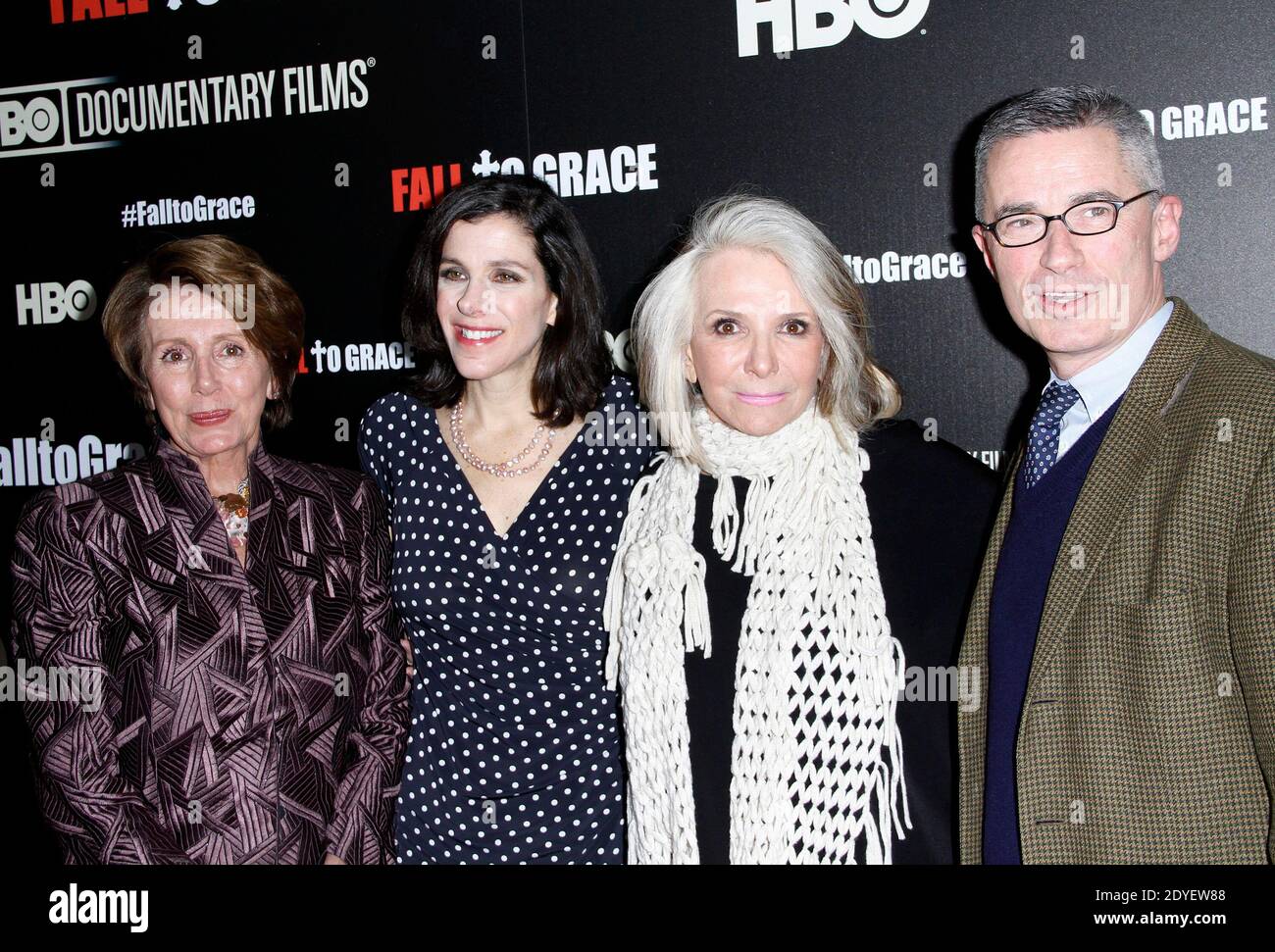 Nancy Pelosi, Alexandra Pelosi, Shelia Nevins et Jim McGreevey assistent à la première documentaire « Fall to Grace » de HBO au One Time Warner Center de New York City, NY, États-Unis, le 21 mars 2013. Photo de Donna Ward/ABACAPRESS.COM Banque D'Images