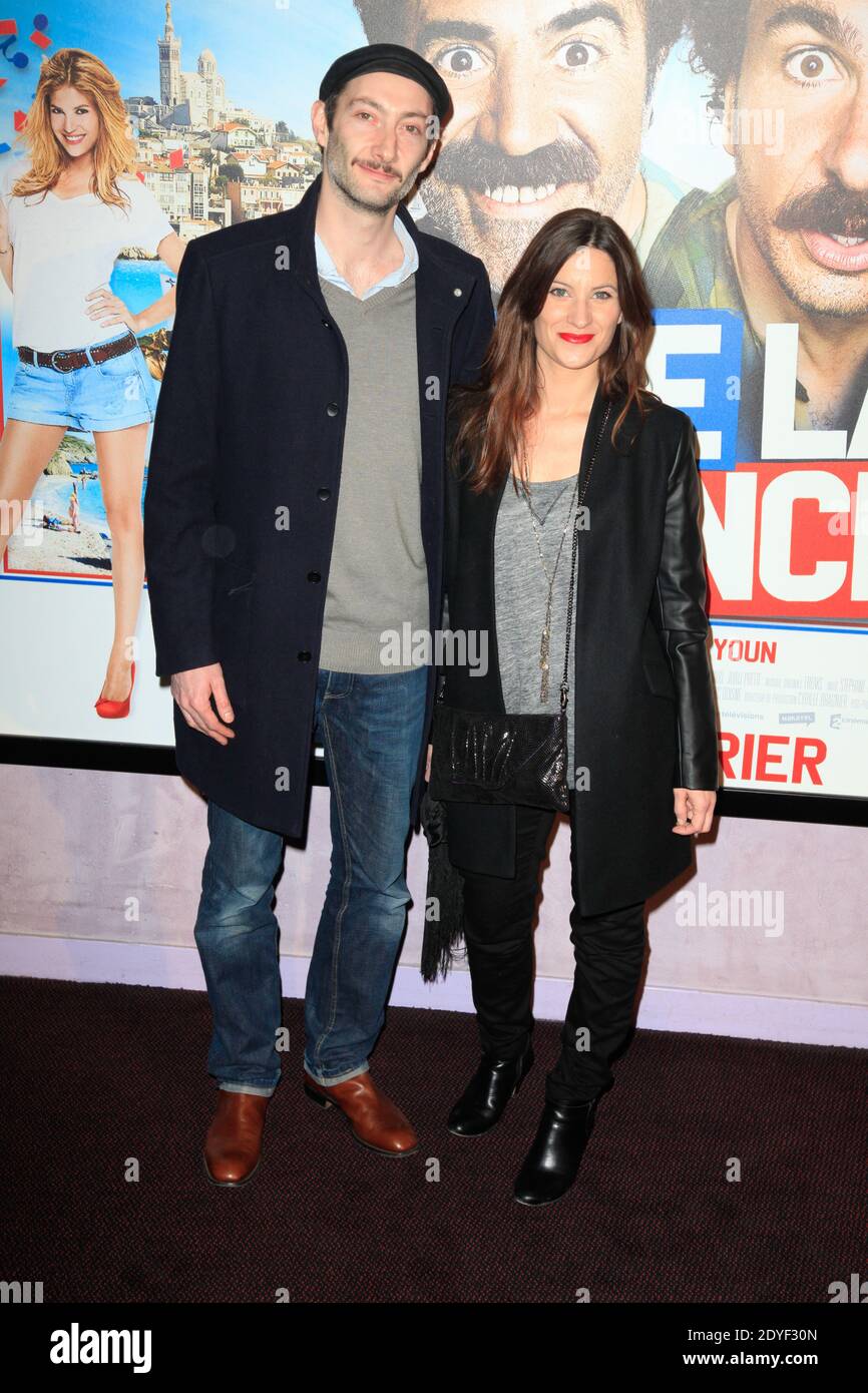 Vincent Desagnat et sa femme Audrey Garcia assistent à la première de 'vive la France' qui s'est tenue au cinéma UGC Bercy à Paris, en France, le 19 février 2013. Photo par ABACAPRESS.COM Banque D'Images