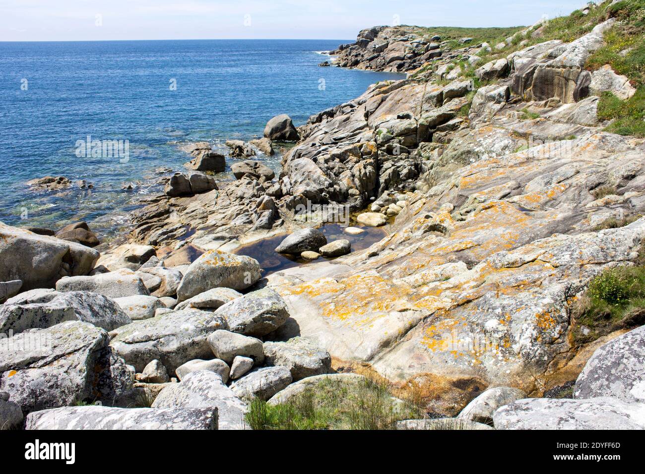 Malpica, Espagne. Punta Nariga, un promontoire pittoresque de la Costa da Morte (Côte de la mort) en Galice Banque D'Images