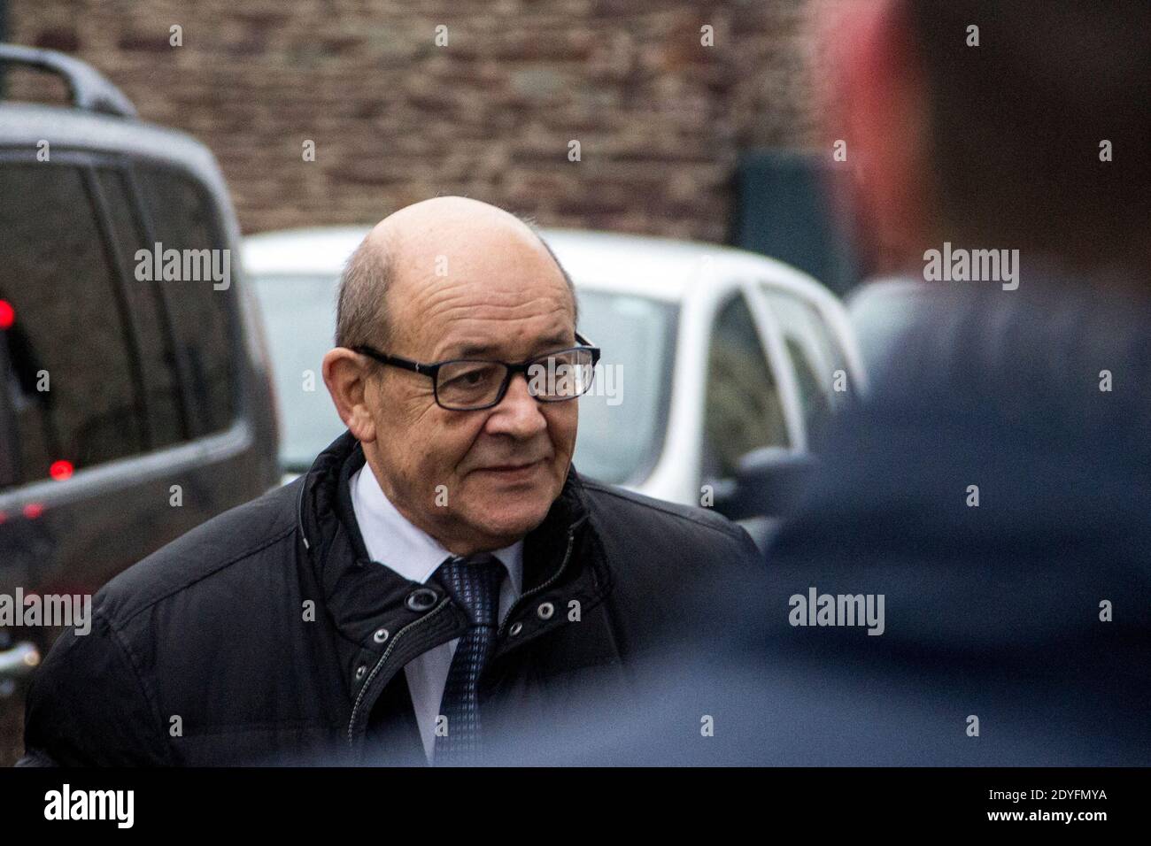 Le Premier ministre Bernard Cazeneuve se rend à Rennes (off). Le Premier ministre Bernard Cazeneuve se rend à Rennes en présence de Jean-Yves le Banque D'Images