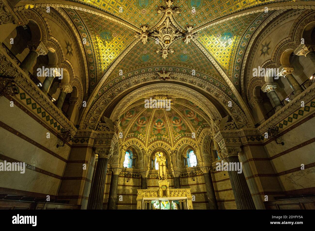 Crypte de Saint Joseph dans la Basilique notre Dame de Fourvière. Lyon, France, Europe Banque D'Images