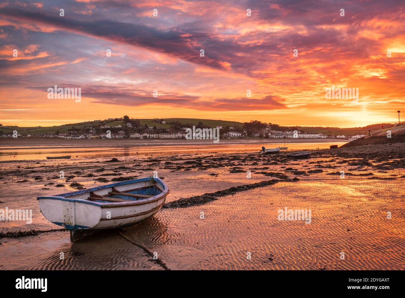 Appledore, North Devon, Angleterre. Jour de Noël - vendredi 25 décembre 2020. Les températures chutent pendant la nuit le réveillon de Noël, le jour de Noël voit l'aube Banque D'Images