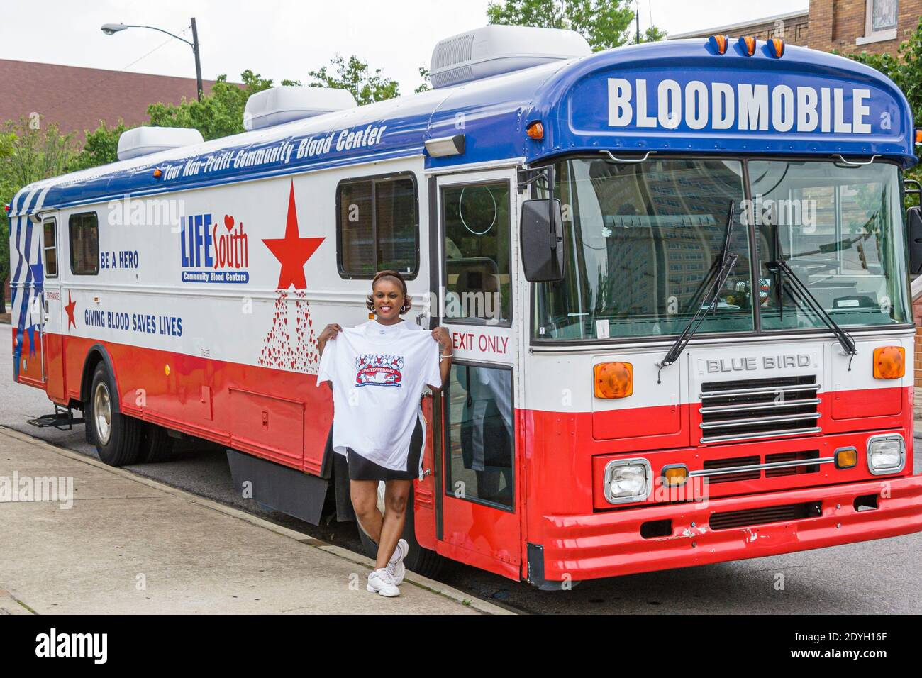 Birmingham Alabama, Bloodmobile donnant du sang femme noire, Banque D'Images