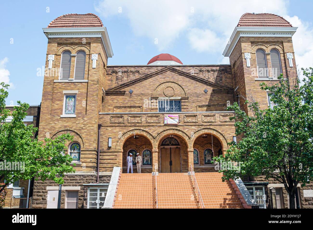 Birmingham Alabama, 16e rue Baptist Church, Black History Segregation civil Rights Movement, 1963 site de bombardement entrée extérieure, Banque D'Images