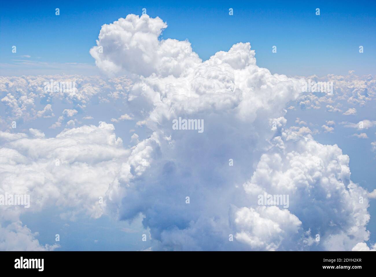 Birmingham Alabama, vue aérienne nuages météo arrivée au départ du vol Delta Airlines, Banque D'Images