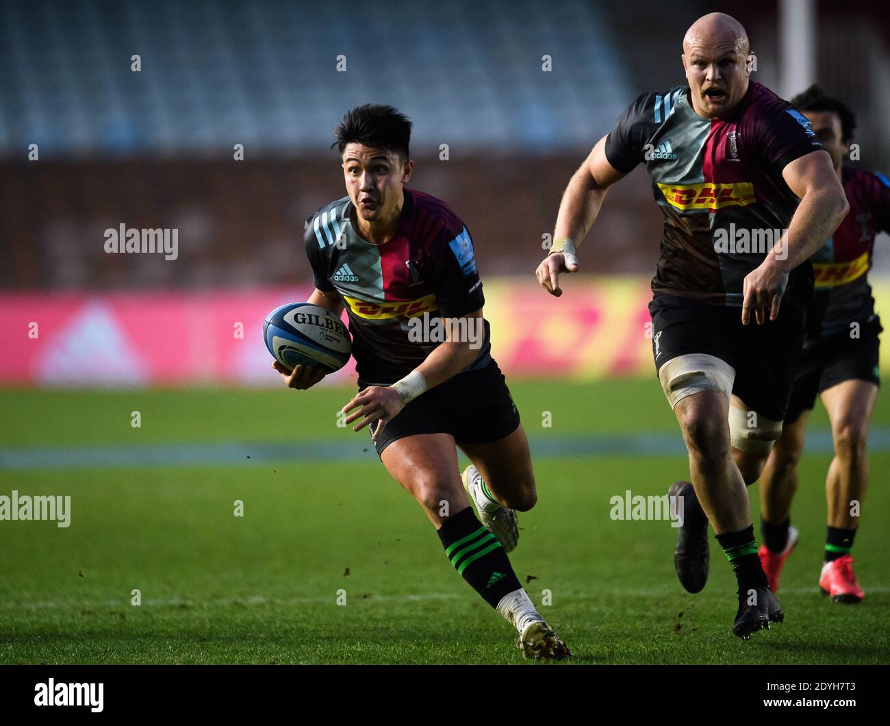 LONDRES, ROYAUME-UNI. 26 décembre 2020. Marcus Smith de Harlequins en action lors du match de rugby Gallagher Premiership Round 4 entre Harlequins vs Bristol Bears au stade Twickenham Stoop, le samedi 26 décembre 2020. LONDRES, ANGLETERRE. Credit: Taka G Wu/Alay Live News Banque D'Images