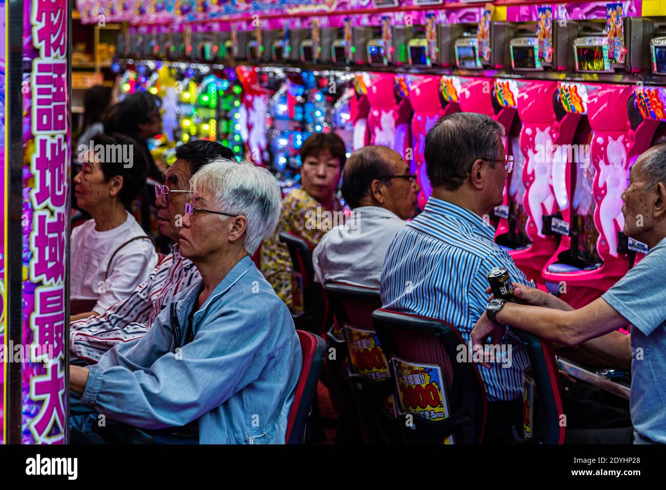 Jeu d'Arcade Pachinko dans Ito, Japon Banque D'Images