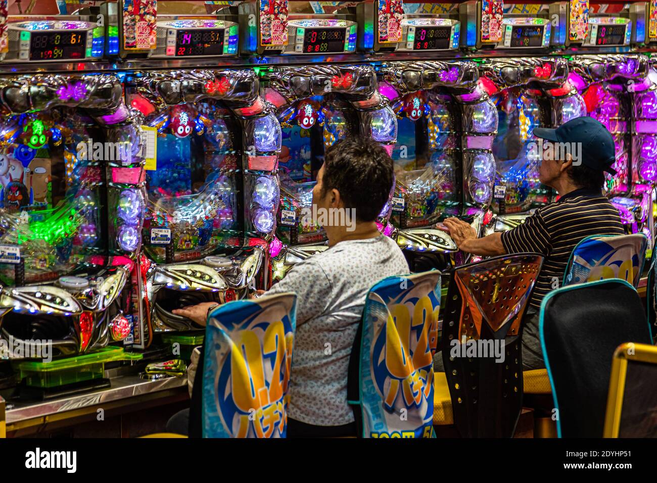 Jeu d'Arcade Pachinko dans Ito, Japon Banque D'Images