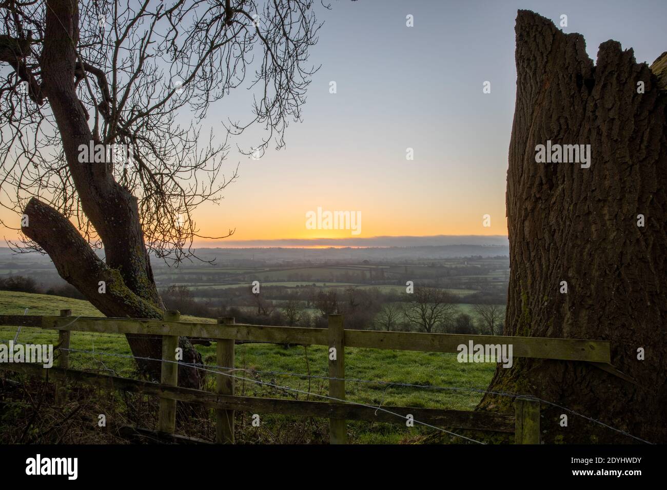 Vue au lever du soleil sur les loups du Leicestershire de Hickling Standard, Hickling, Notinghamshire, Angleterre, Royaume-Uni Banque D'Images