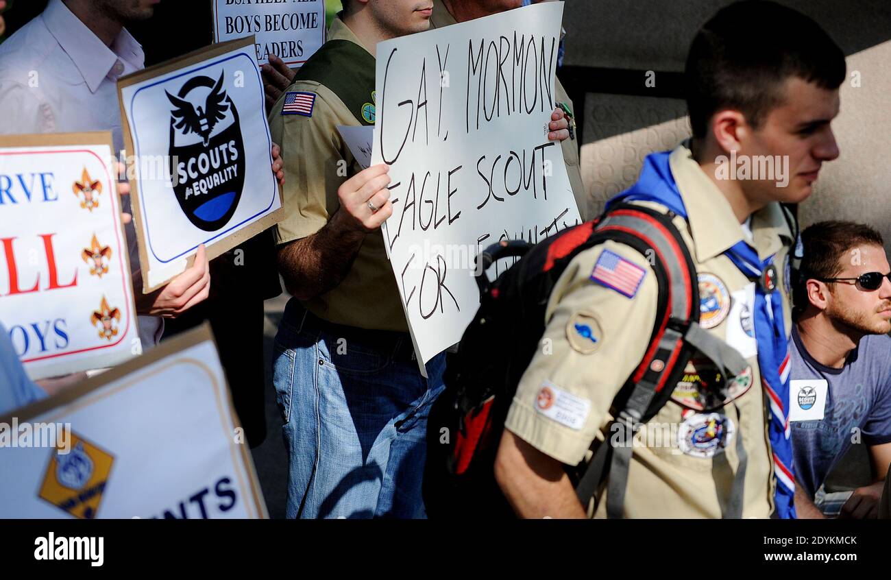 Scouts for Egalité organise un rassemblement pour appeler à l'égalité et à l'inclusion des gays dans les scouts d'Amérique au Mémorial des scouts du 22 2013 mai à Washington, DC, USA jeudi à Grapevine, Texas, Le Conseil national des scouts d'Amérique se réunira pour examiner les changements apportés à sa politique sur les homosexuels . Photo par Olivier Douliery/ABACAPRESS.COM Banque D'Images