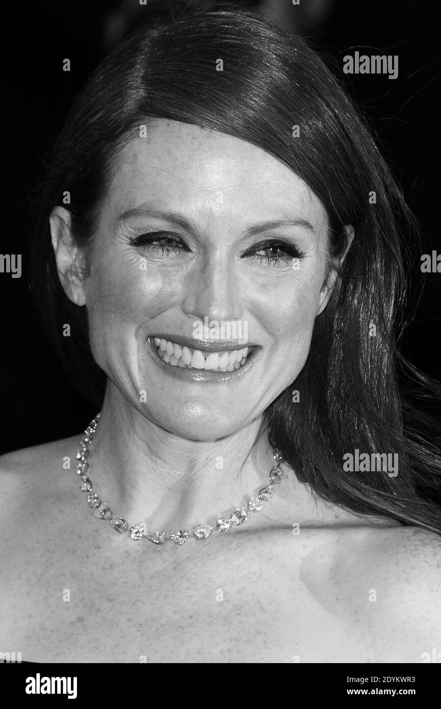 Julianne Moore arrive pour la projection de « la Grande Gatsby » lors du 66e Festival International du film de Cannes, au Palais des Festivals de Cannes, dans le sud de la France, le 15 mai 2013. Photo de Nicolas Genin/ABACAPRESS.COM Banque D'Images