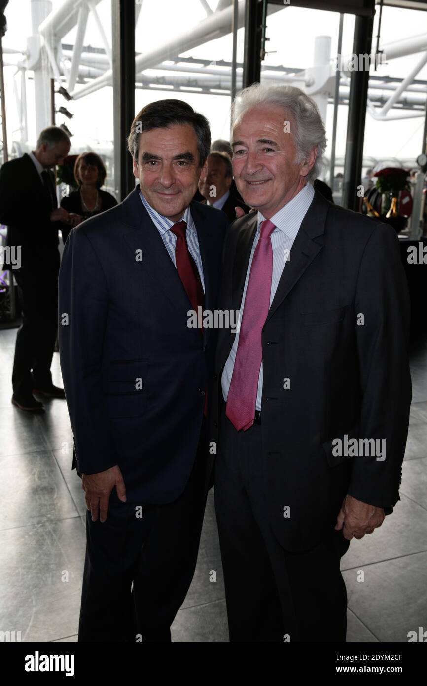 Francois Fillon Et Hugues De Chaunac Participant A La Fete Du 90e Anniversaire De La 24h Du Mans Qui S Est Tenue Au Restaurant Le Georges A Paris En France Le 31 Mai Francois Fillon Et Hugues De Chaunac Participant A La Fete Du 90e Anniversaire De La 24h Du Mans Qui S Est Tenue Au Restaurant Le Georges A Paris En France Le 31 Mai