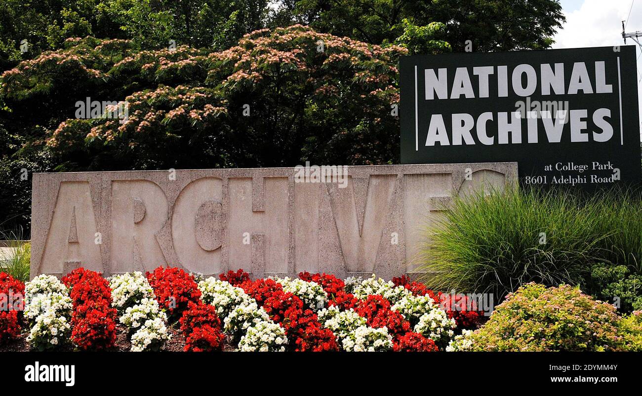 Entrée du Centre national de déclassification National Archives and Records Administration Building à College Park, Maryland, USA le 17 juin 2013. Photo par Olivier Douliery/ABACAPRESS.COM Banque D'Images