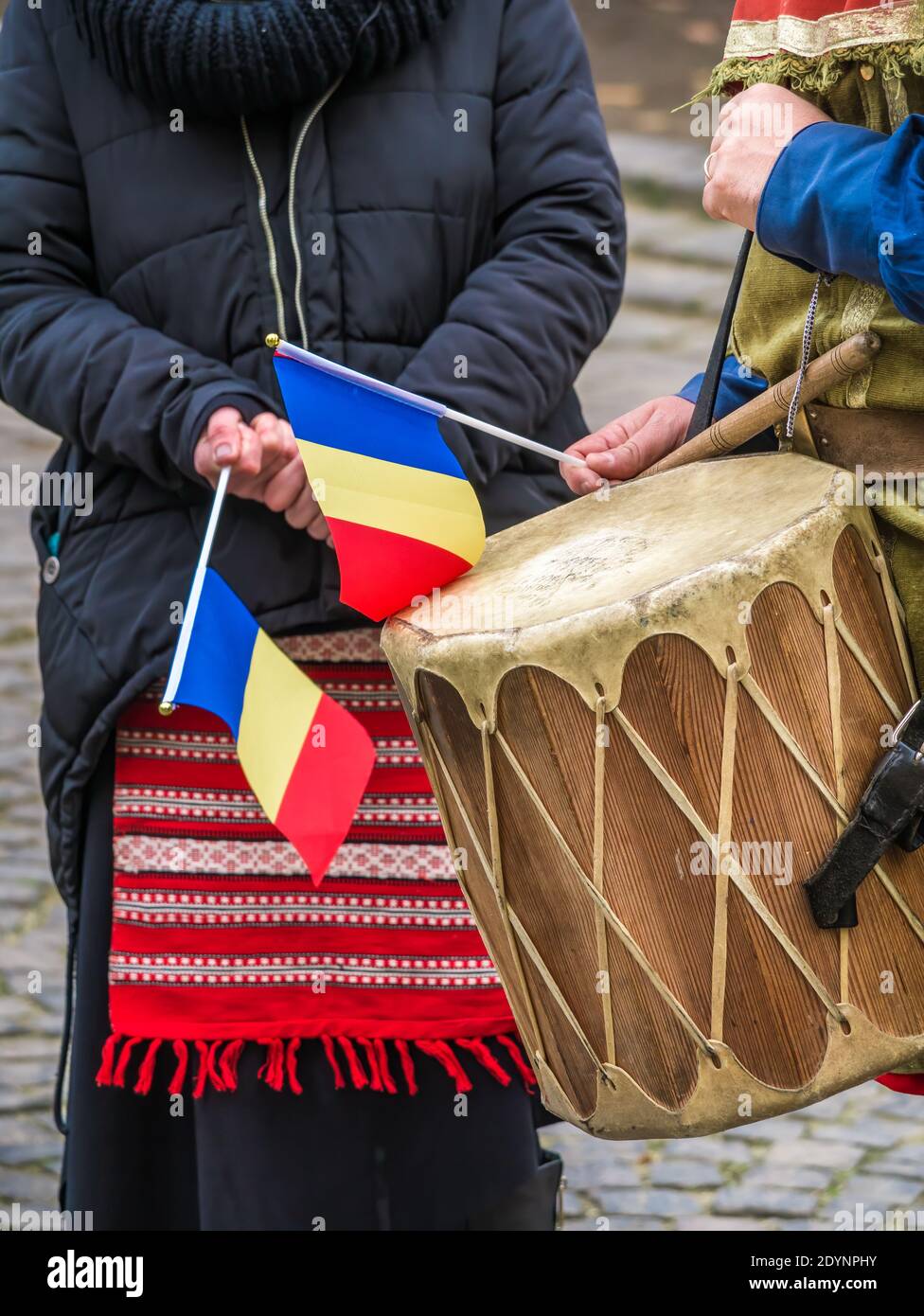 Tambour médiéval pendant le festival à Sighisoara, Roumanie Photo Stock -  Alamy
