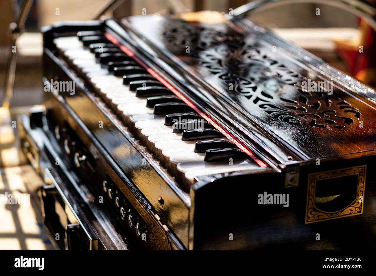 Indian music instruments Banque de photographies et d’images à haute résolution Alamy