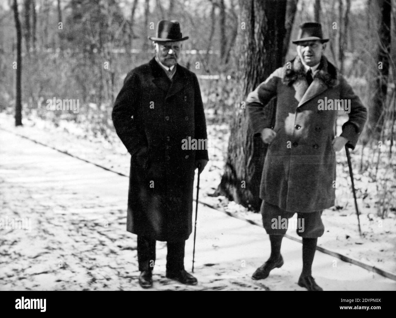 Paul von Hindenburg avec son fils Oskar, vers 1934, Allemagne Banque D'Images