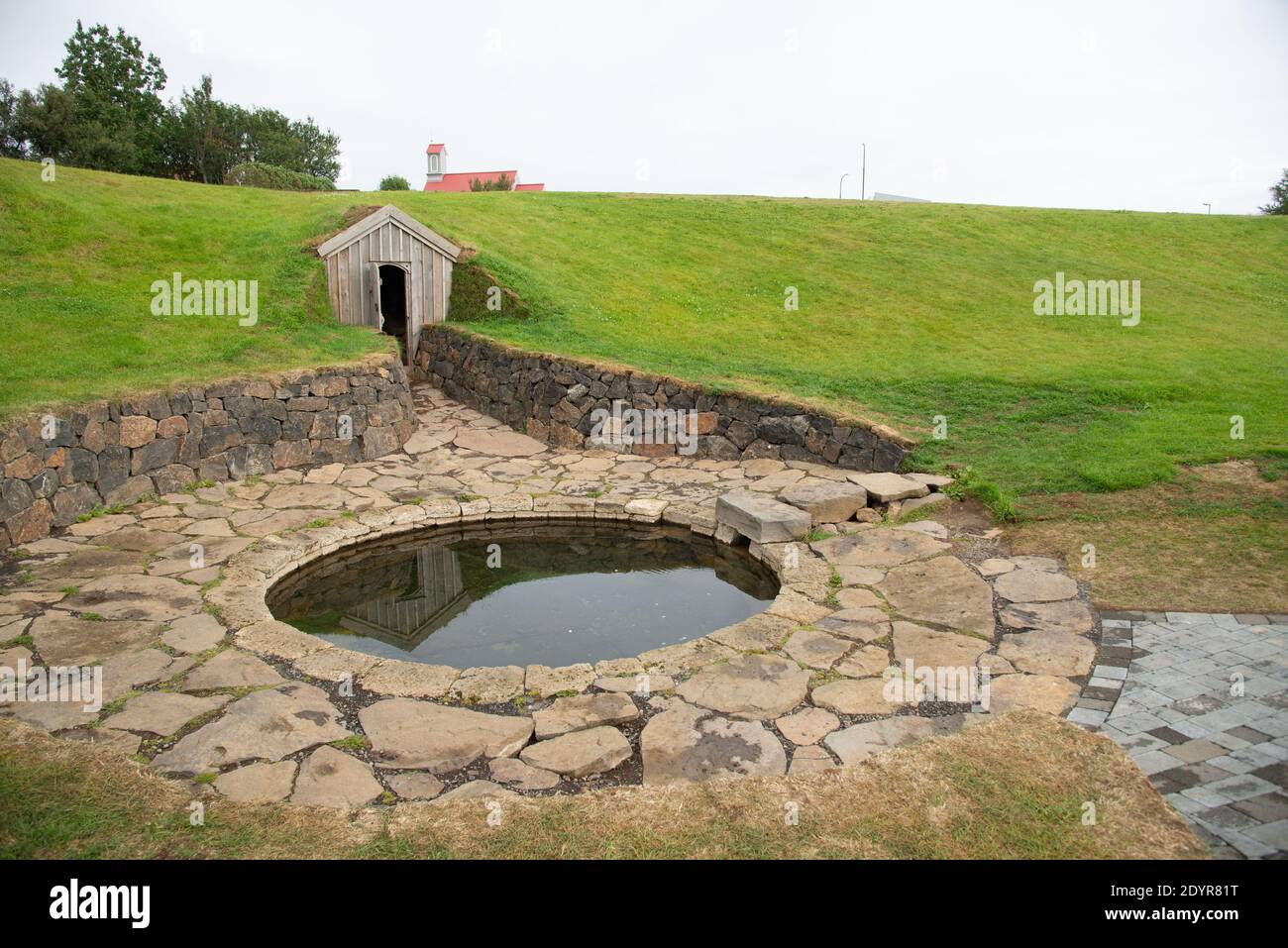 Source chaude au village de Snorralaug en Islande Banque D'Images