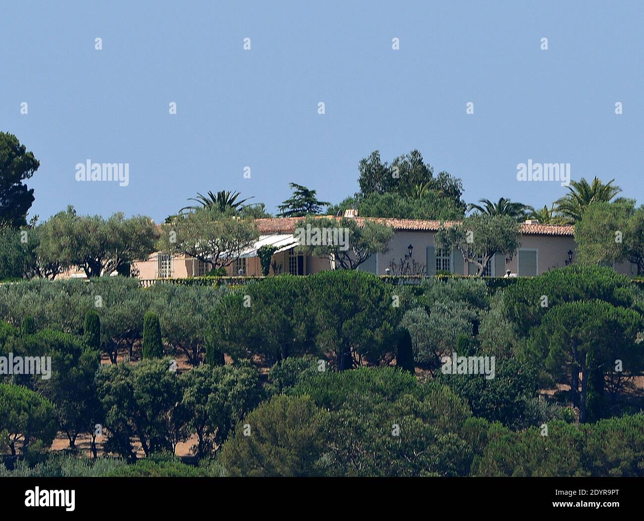 Une photo prise le 10 juillet 2013 montre la villa privée Mandala du magnat  français Bernard Tapie, à Saint-Tropez, Côte d'Azur, France le 10 juillet  2013. Les enquêteurs de corruption en France