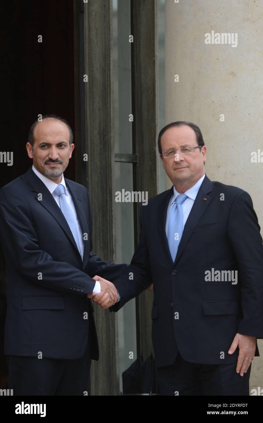 Le président français François Hollande reçoit le président de la coalition nationale syrienne Ahmed Al Jarba à l'Elysée Palace le 24 juillet 2013. Photo par Ammar Abd Rabbo/ABACAPRESS.COM Banque D'Images