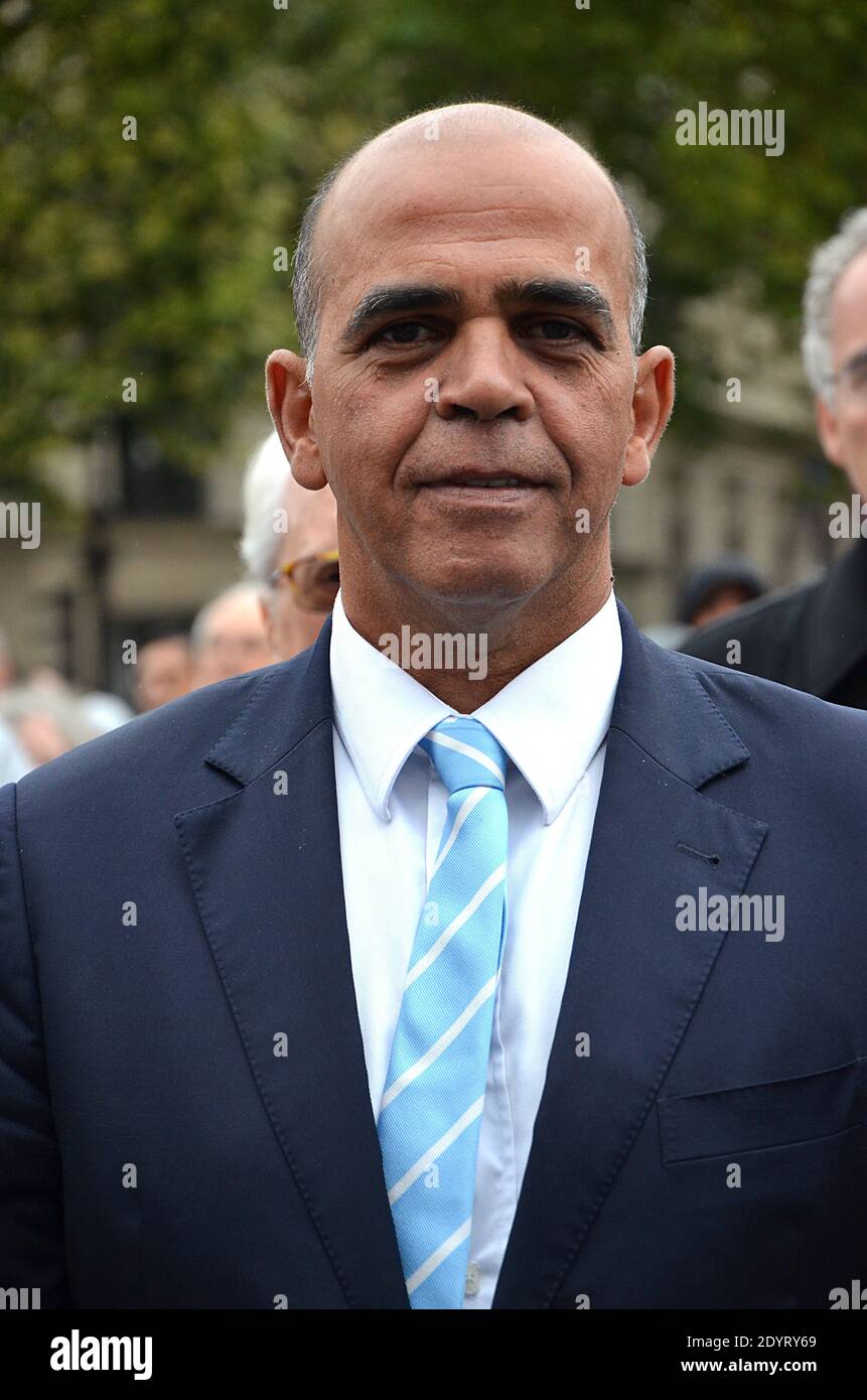 Le 21 juillet 2013, le Junior ministre français des anciens combattants, Kader Arif, assistait à la cérémonie de commémoration du 69e anniversaire de la libération de Paris pendant la Seconde Guerre mondiale, à l'extérieur de l'Hôtel de ville de Paris, en France. Photo de Thierry Plessis/ABACAPRESS.COM Banque D'Images