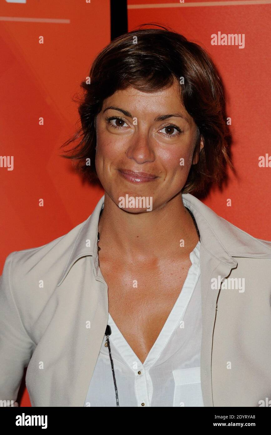 Emilie Aubry Banque De Photographies Et D images Haute R solution Alamy Emilie Aubry Banque De Photographies Et D images Haute R solution Alamy