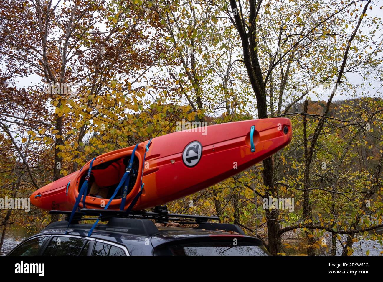Kayaks à Breaks Interstate Park dans le sud-ouest de la Virginie Banque D'Images
