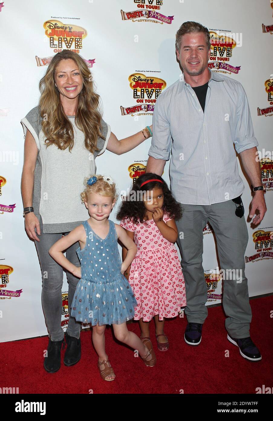 Eric Dane, Rebecca Gayheart, Disney Junior Live On Tour ! Pirate & Princess Adventure au Dolby Theatre de Hollywood, Los Angeles, CA, USA le 29 septembre 2013 (en photo : Eric Dane, Rebecca Gayheart). Photos de Baxter/ABACAPRESS.COM Banque D'Images