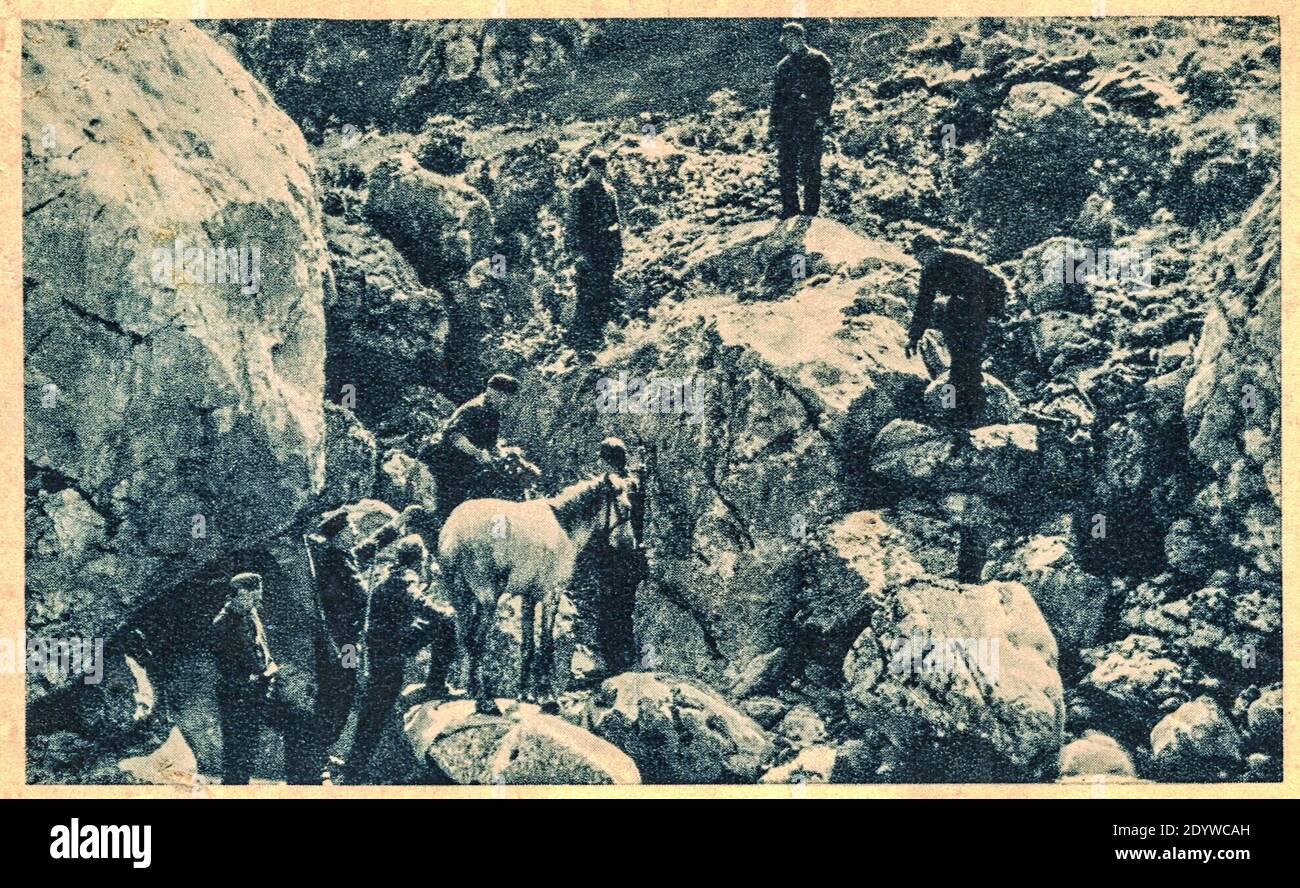 ALBANIE - 1944 : le groupe de soldats allemands en Albanie roc. Avant la fin du mois de novembre, les troupes allemandes se sont retirées de Tirana, et le c Banque D'Images