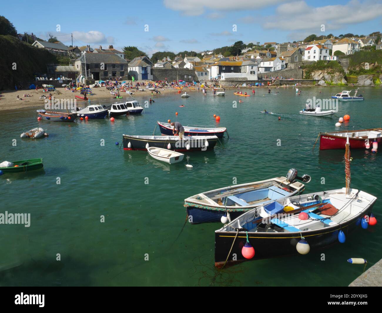 Bateaux amarrés à Gorran Haven, Cornwall. Banque D'Images