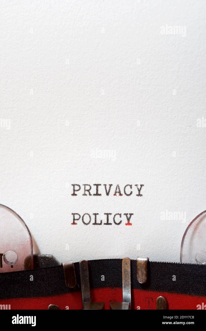 Il suffit de sourire une phrase écrite avec une machine à écrire. Banque D'Images