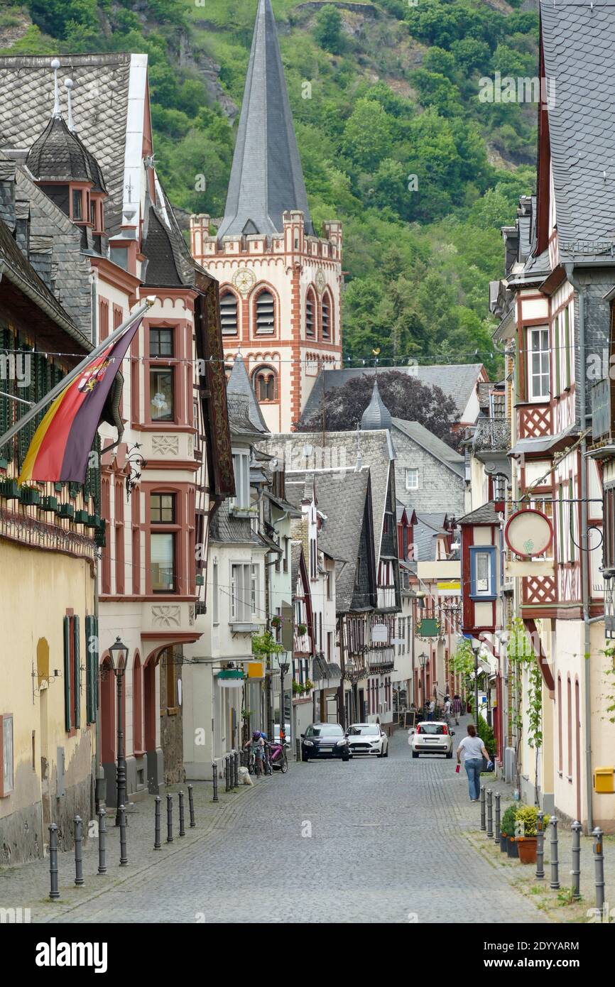 Vue sur la ville de Bacharach, une ville du quartier de Mayence-Bingen en Rhénanie-Palatinat, Allemagne Banque D'Images