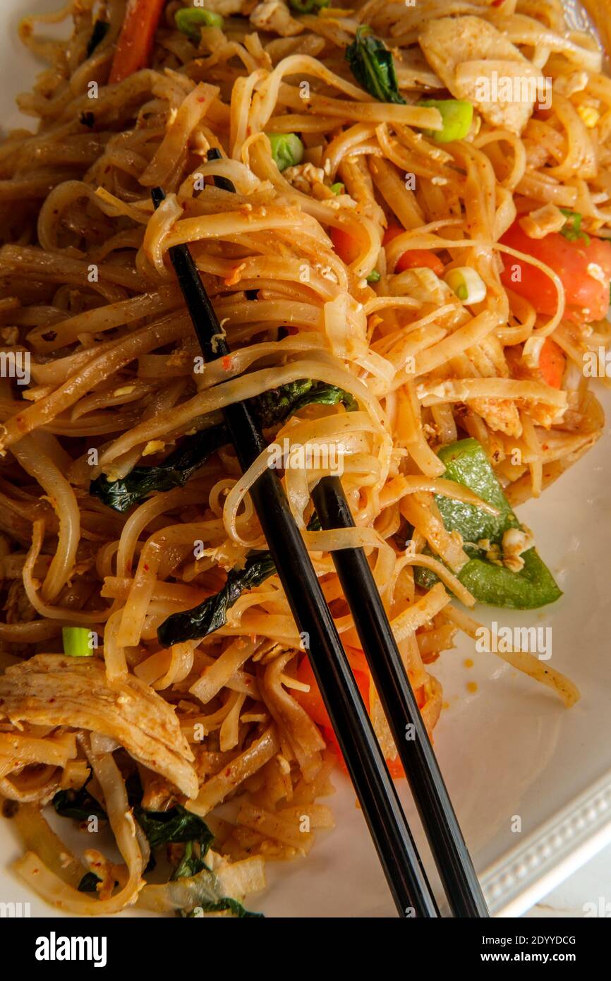 Nouilles ivres (pad no mao)