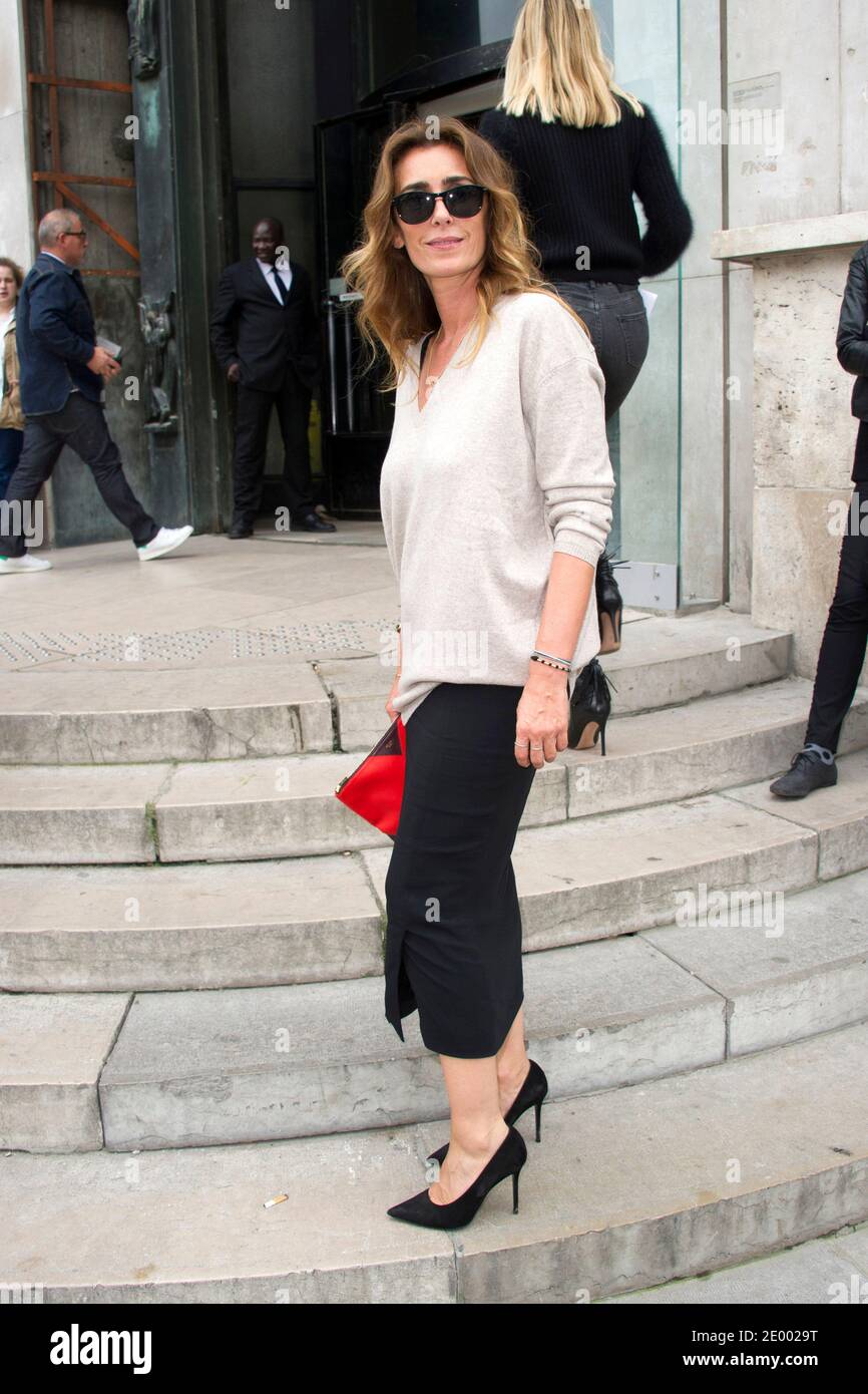 Melle Agnes arrive au salon de la collection prêt-à-porter du printemps-été  2014 de Zadig & Voltaire, qui s'est tenu au Palais de Tokyo à Paris, en  France, le 2 octobre 2013. Photo