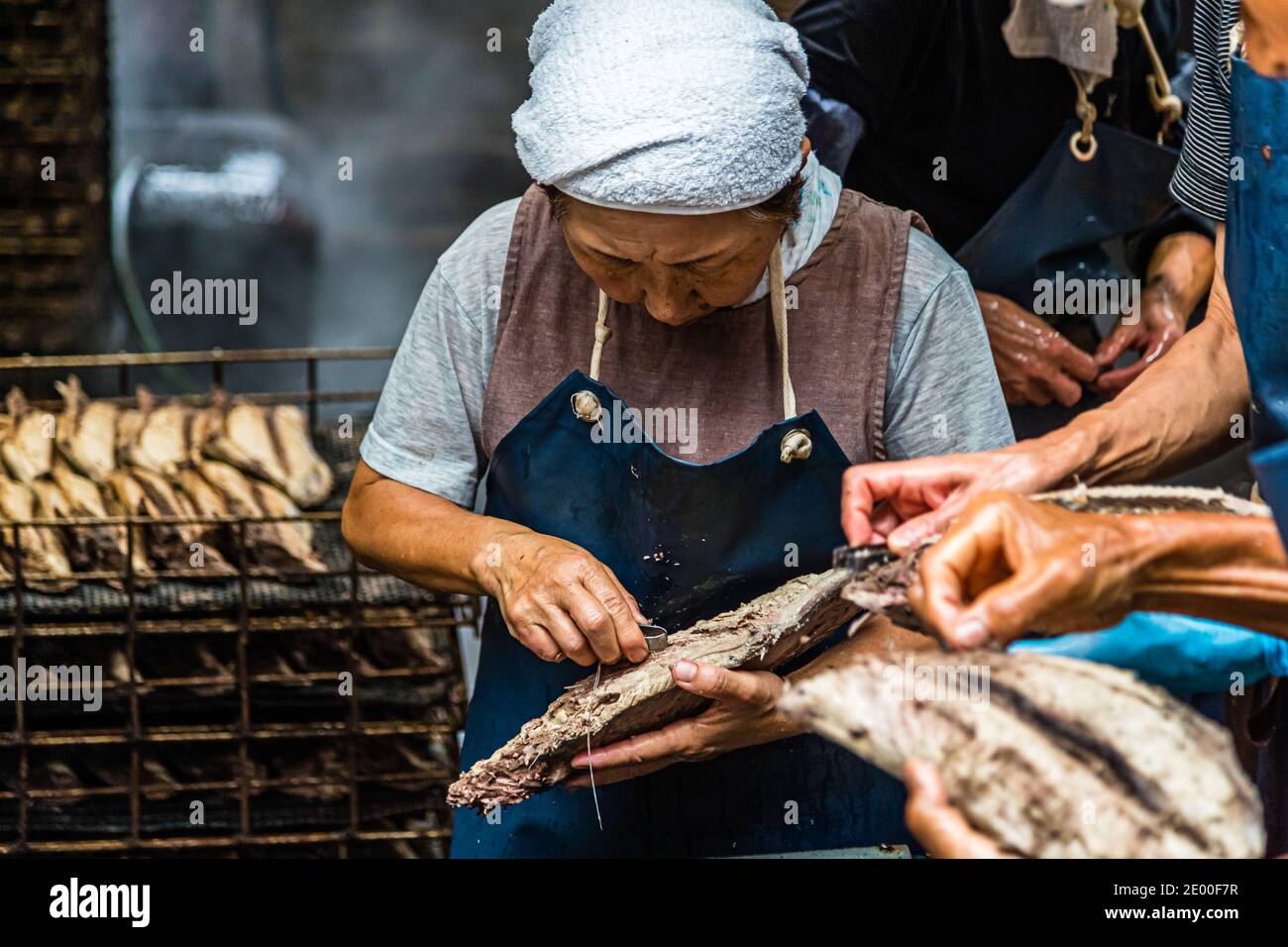 Yasuhisa Serizawa dans Nishiizu-Cho la fabrication Katsuobushi, Shizuoka, Japon Banque D'Images