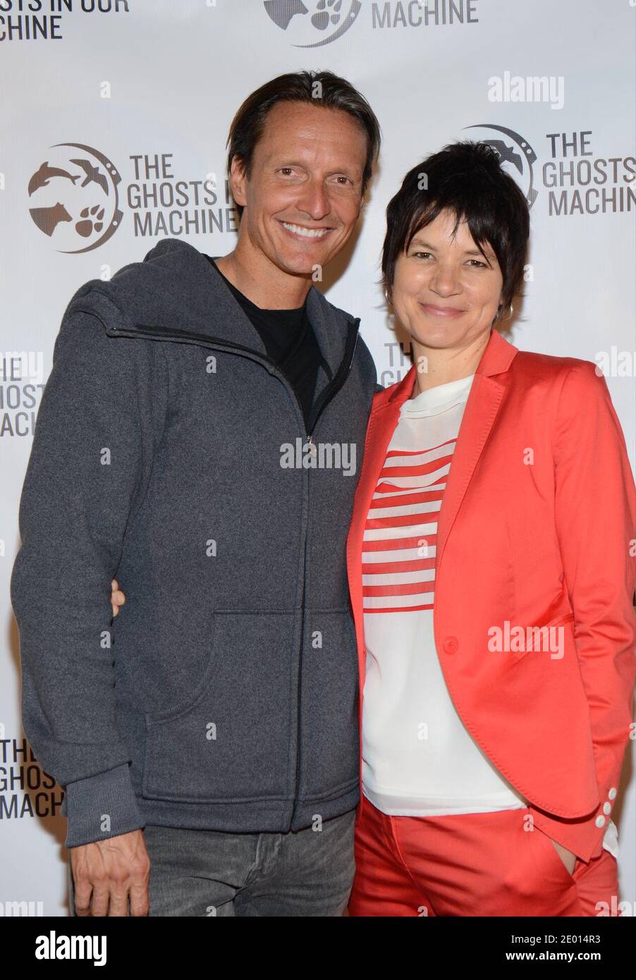 Shawn Monson et Liz Marshall arrivent pour la première « The Ghosts in Our machine » qui s'est tenue au Music Hall de Laemmle à Beverly Hills, Los Angeles, CA, États-Unis, le 15 novembre 2013. Photo de Tonya Wise/ABACAPRESS.COM Banque D'Images