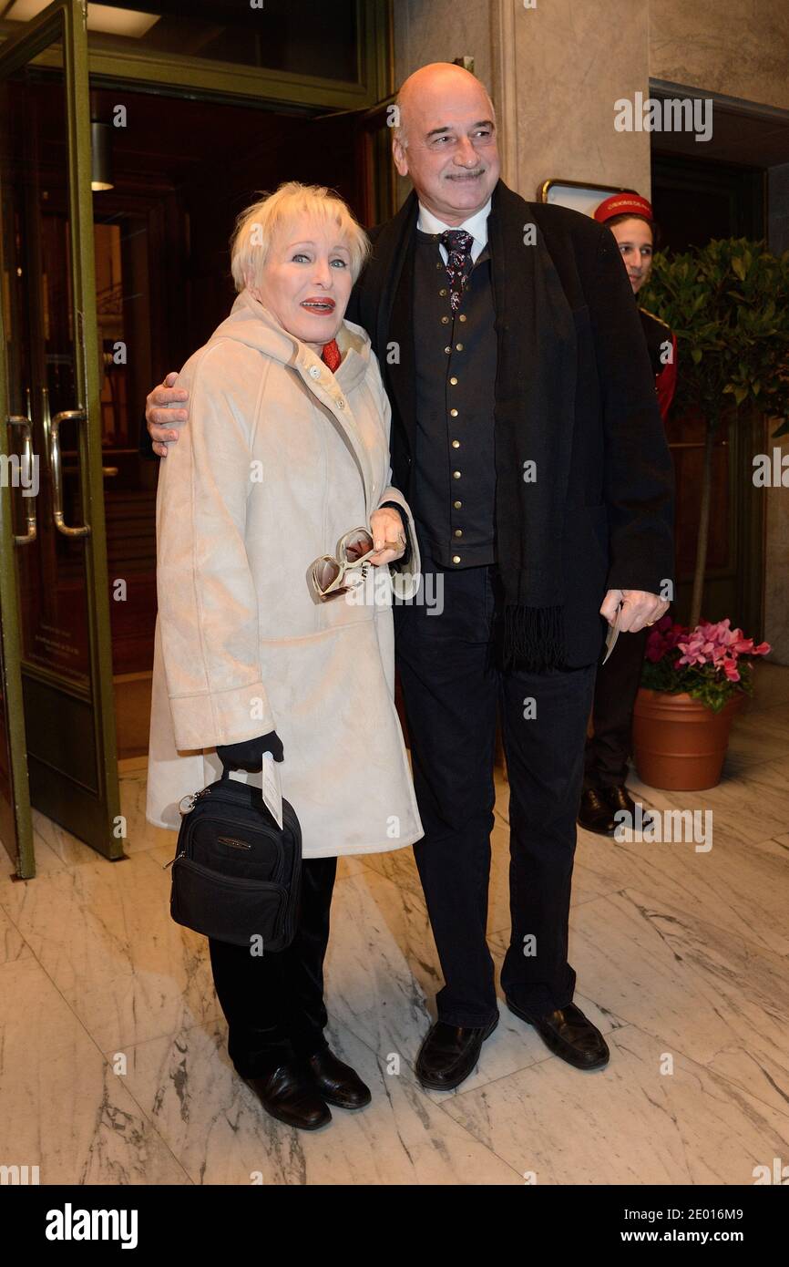 Nicole Croisille participe au 'Gala de l'espoir' qui s'est tenu au Théâtre  des champs-Elysées à Paris, France, le 19 novembre 2013. Photo de Nicolas  Briquet/ABACAPRESS.COM Photo Stock - Alamy