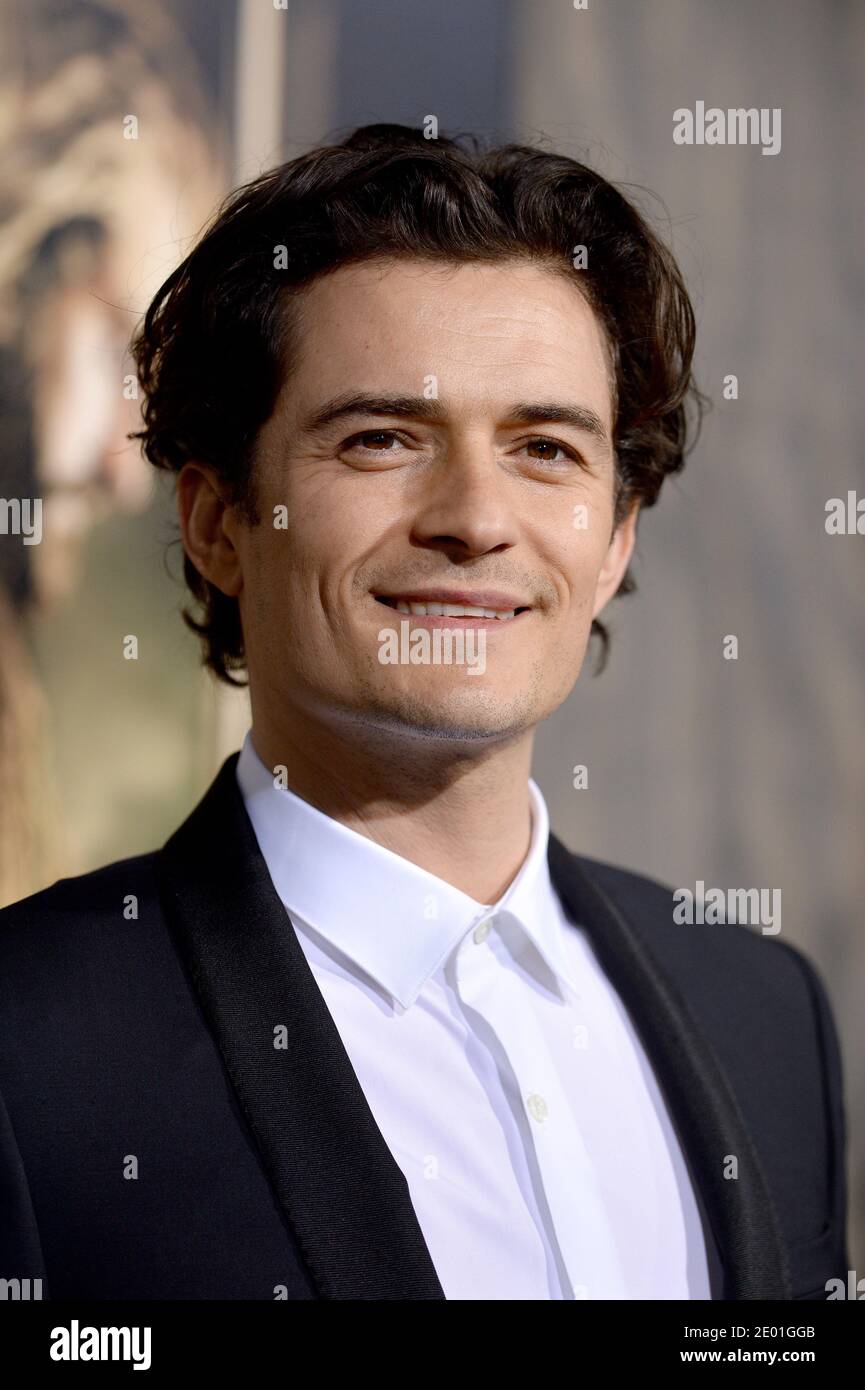 Orlando Bloom participe à la première de Warner Bros The Hobbit: The Desolation of Smaug au TCL Chinese Theatre de Los Angeles, CA, USA, le 2 décembre 2013. Photo de Lionel Hahn/ABACAPRESS.COM Banque D'Images