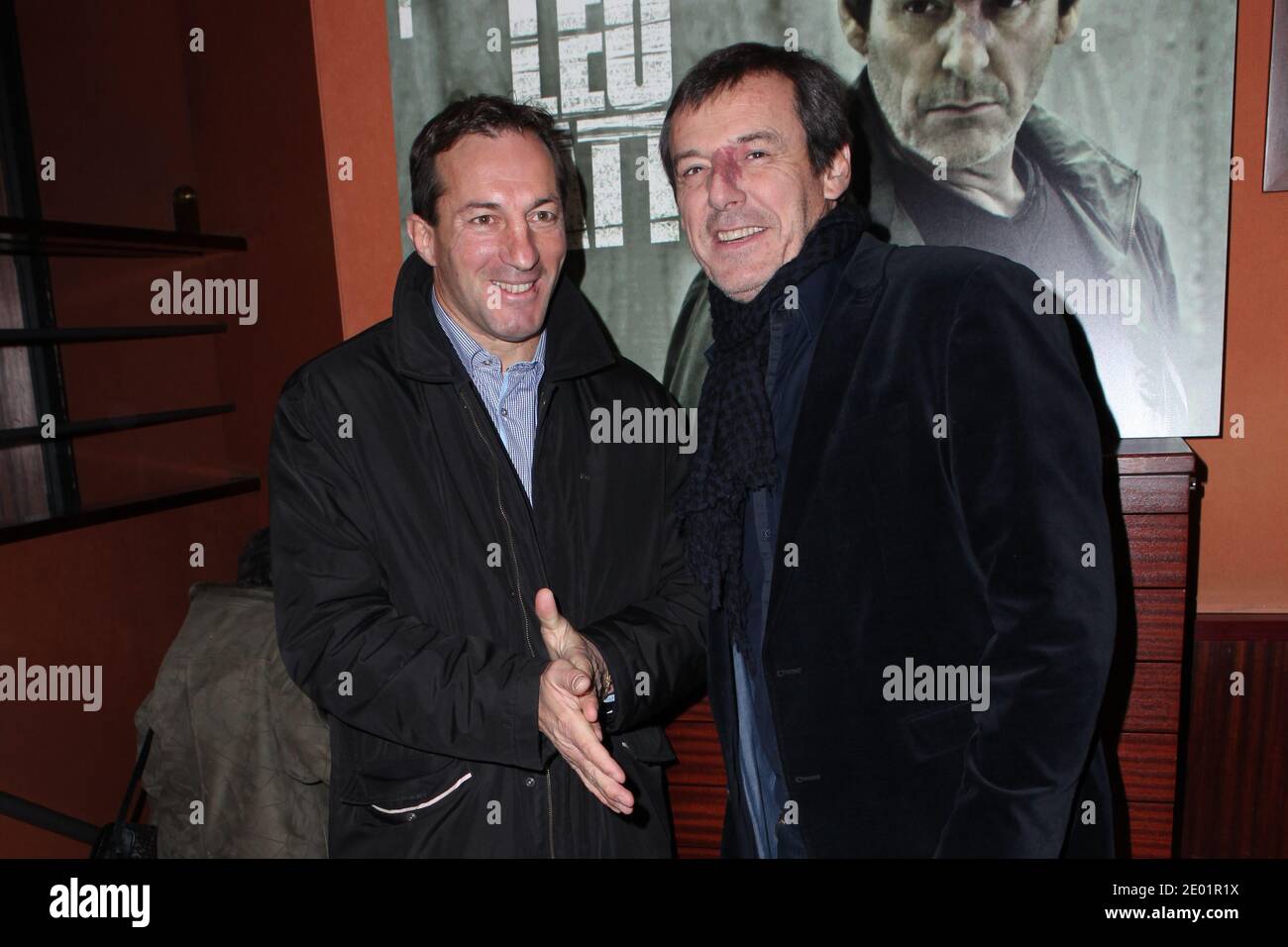 Philippe Sella et Jean-Luc Reichmann assistent à la première de la série télévisée "Leo Mattei" qui s'est tenue au Club de l'Etoile à Paris, France, le 9 décembre 2013. Photo de Audrey Poree/ABACAPRESS.COM Banque D'Images