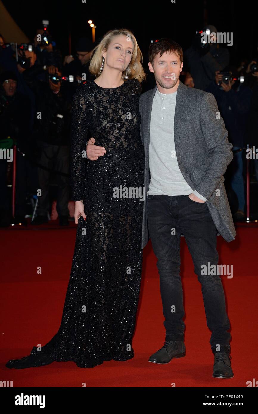 James Blunt et Sofia Wellesley ont assisté au 15e Prix de la musique NRJ qui s'est tenu au Palais des Festivals de Cannes, France, le 14 décembre 2013. Photo de Nicolas Briquet/ABACAPRESS.COM Banque D'Images