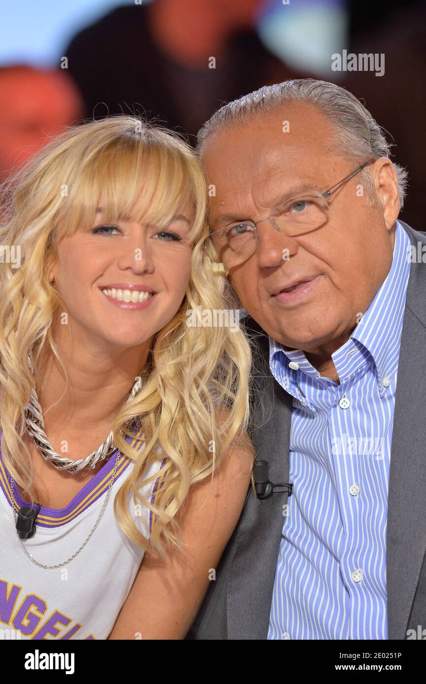 Gérard Louvin et Énora Malagré à l'enregistrement de 'touche pas A mon poste' le 11 novembre 2013 à Paris, France. Photo de Max Colin/ABACAPRESS.COM Banque D'Images