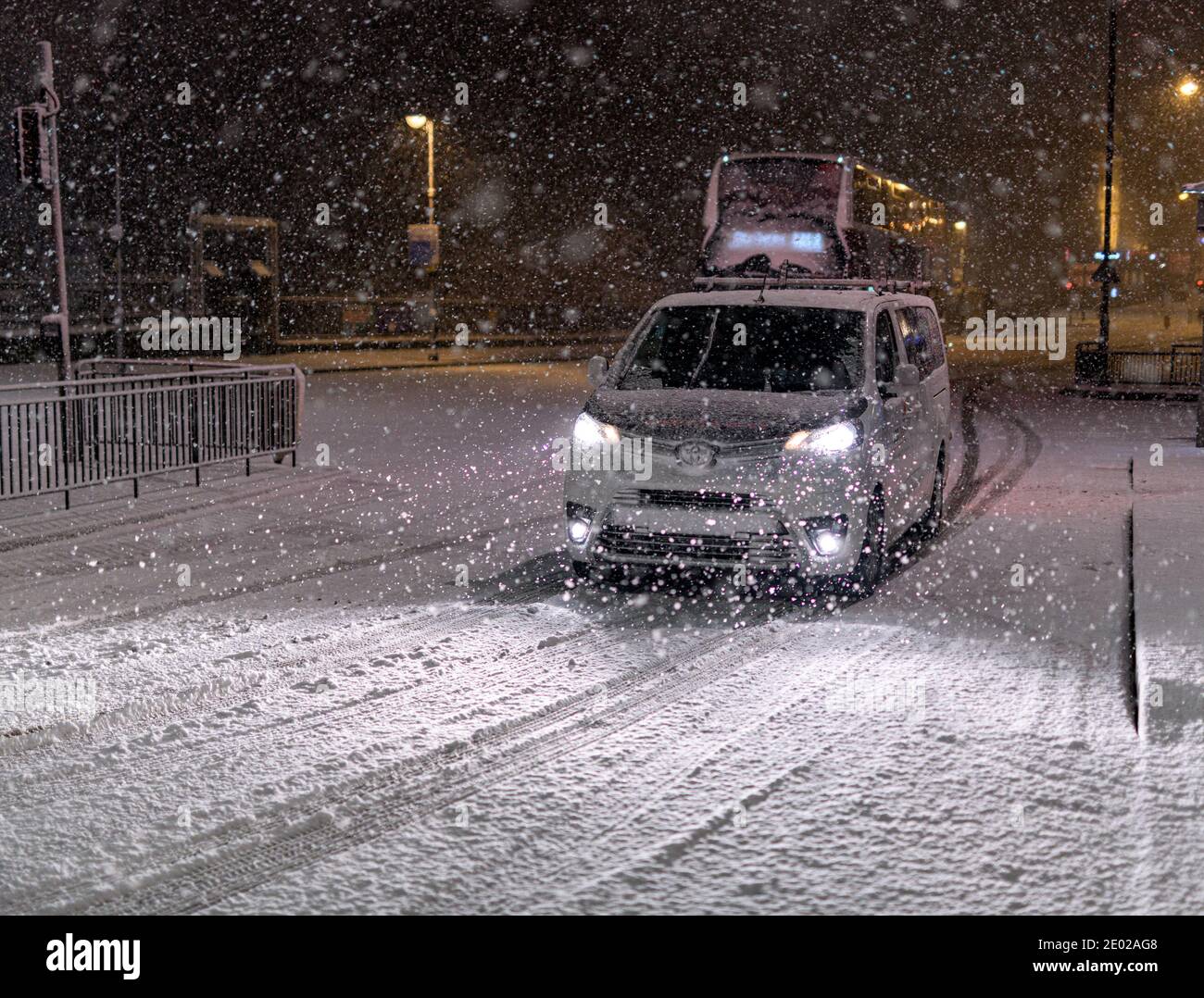 Mar 29 décembre 2020. Édimbourg, Royaume-Uni. Storm Bella couvre la capitale écossaise dans la neige aux premières heures du mardi 29 décembre 2020. Banque D'Images