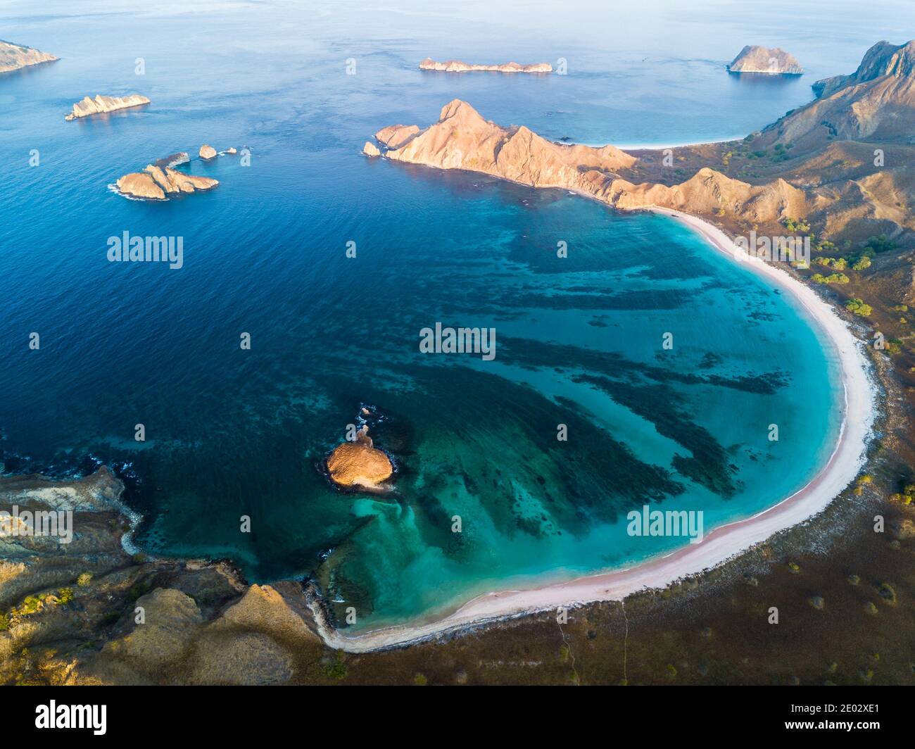 Vue aérienne de l'est de Nusa Tenggara, connu sous le nom de parc national de Komodo, Flores, Indonésie. Banque D'Images