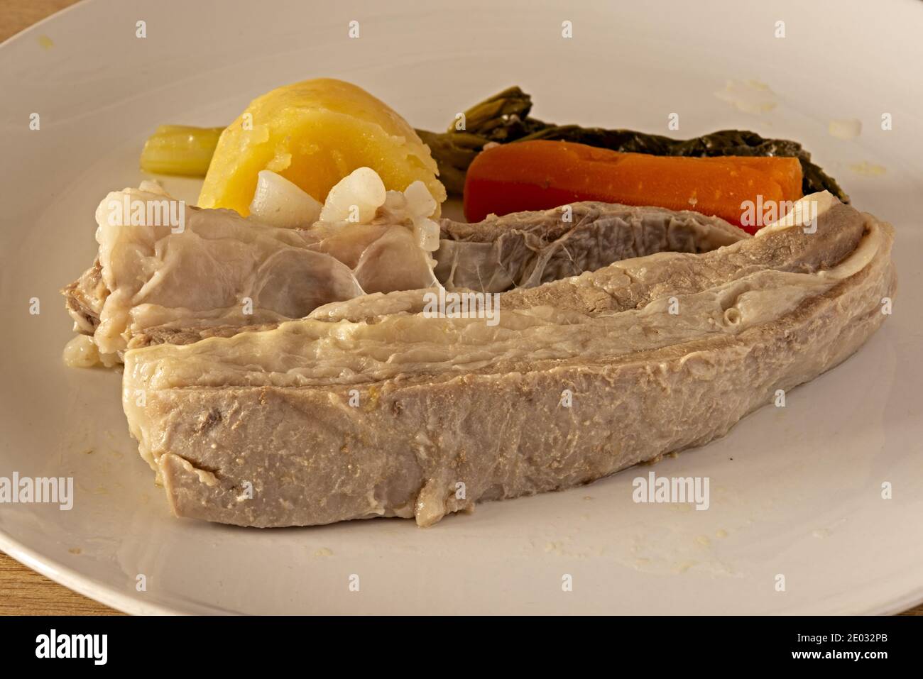 piatto con carne di manzo con verdure da macro altra vista Banque D'Images