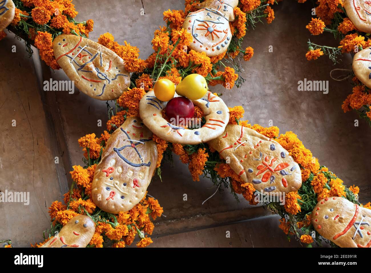 Tijuana, Mexique - 27 octobre 2017 : gros plan de la section du jour de l'autel mort à l'extérieur du centre culturel de l'artiste José Luis Cuevas Banque D'Images